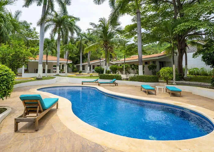 Club Voca W/ Resort-style Pool + Near Apartment