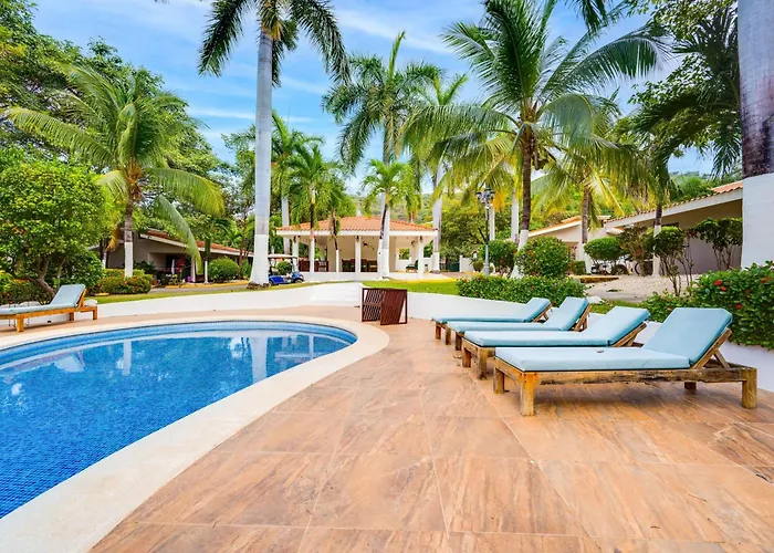 Club Voca W/ Resort-style Pool + Near Apartment *